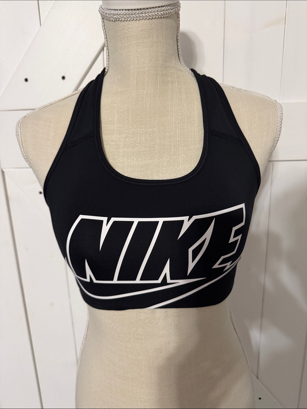 Women’s Nike sports bra 🖤